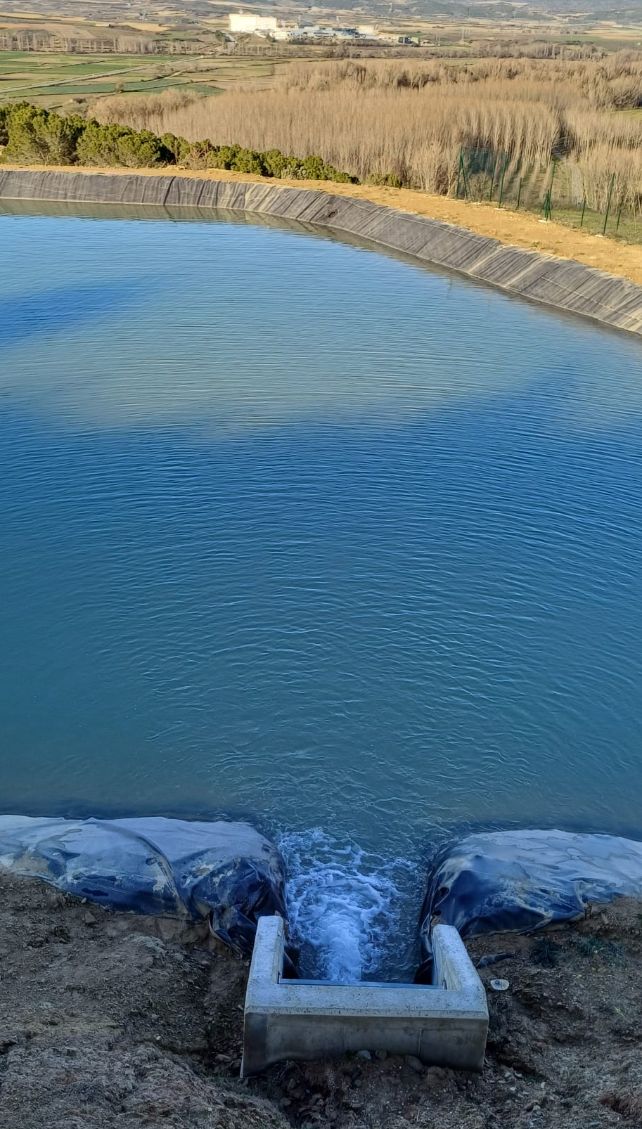 ABASTECIMIENTO DE AGUA POTABLE EN CÁSEDA ABASTECIMIENTO DE AGUA POTABLE EN CÁSEDA